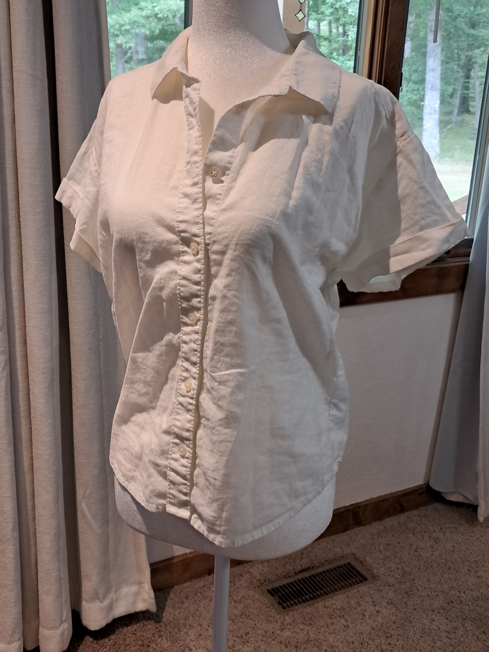J. Crew Lightweight Short-Sleeve Button-Down Shirt in White XS